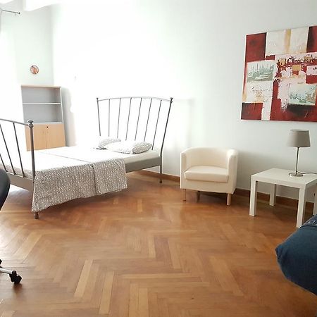 Appartamento Errathens Pine Red And Taupe - Athens Center Esterno foto