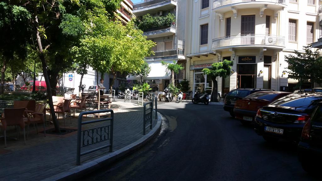 Appartamento Errathens Pine Red And Taupe - Athens Center Esterno foto