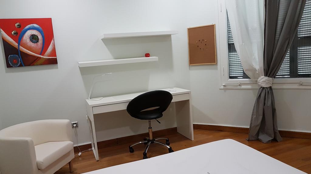 Appartamento Errathens Pine Red And Taupe - Athens Center Esterno foto