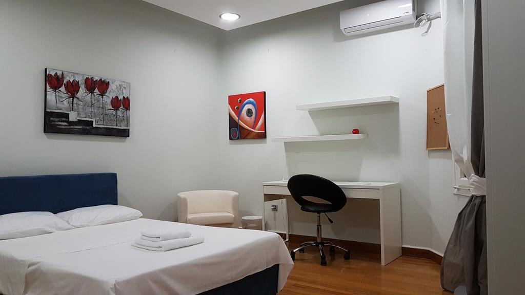 Appartamento Errathens Pine Red And Taupe - Athens Center Esterno foto